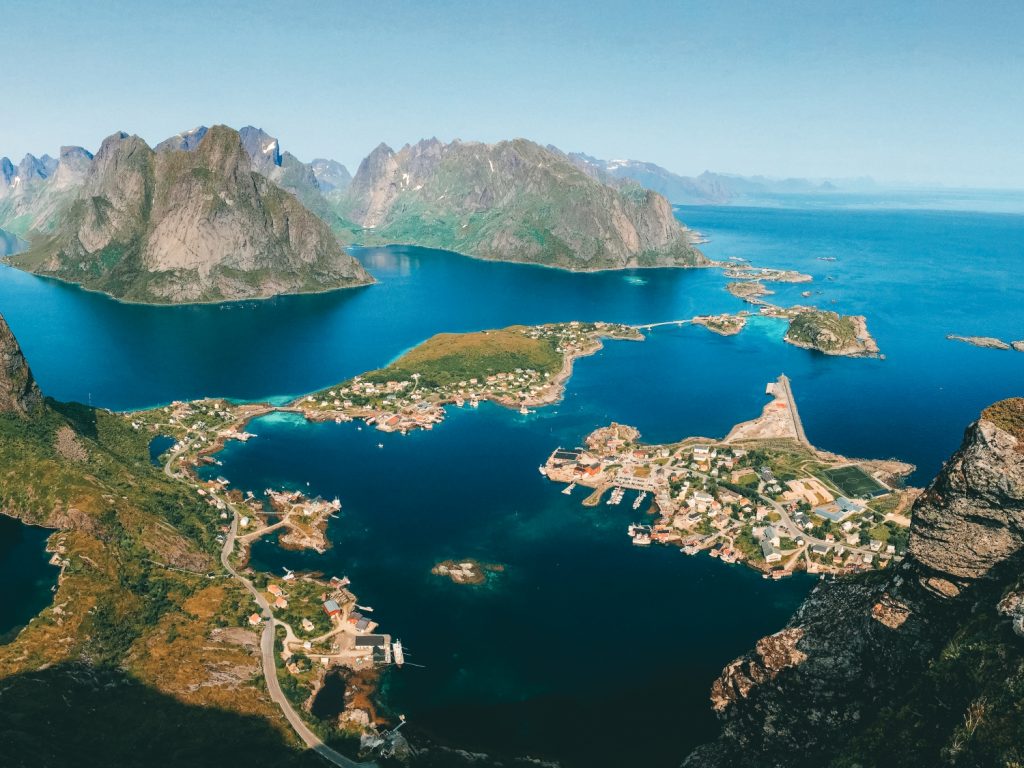 Norwegische Fjorde mit dem Kreuzfahrtschiff entdecken