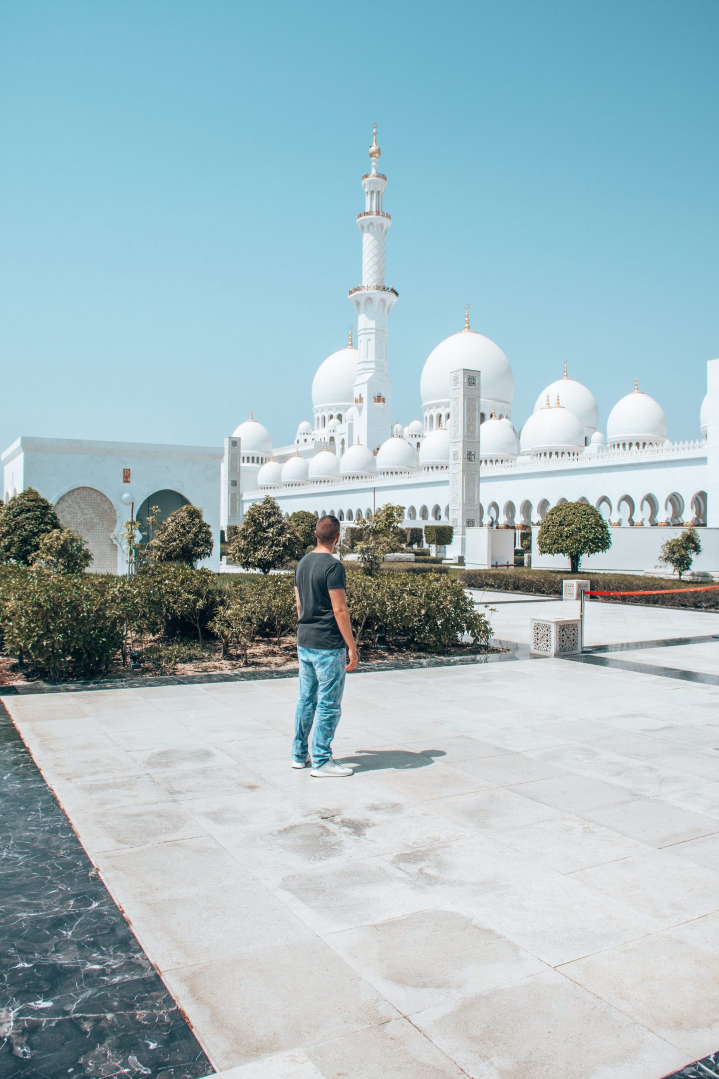 Tagesausflug nach Abu Dhabi zur Scheich-Zayid-Moschee