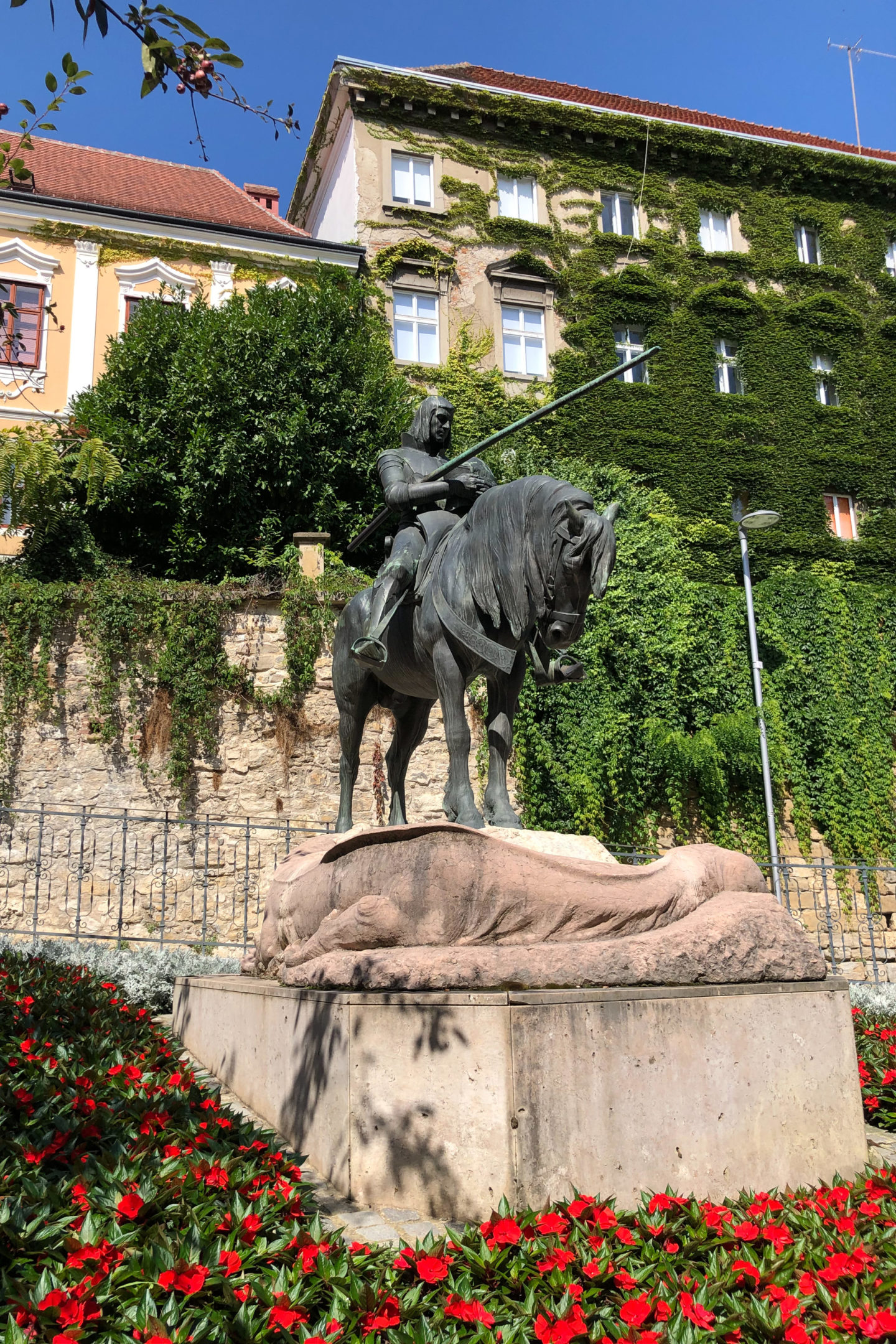 zagreb kroatien statue